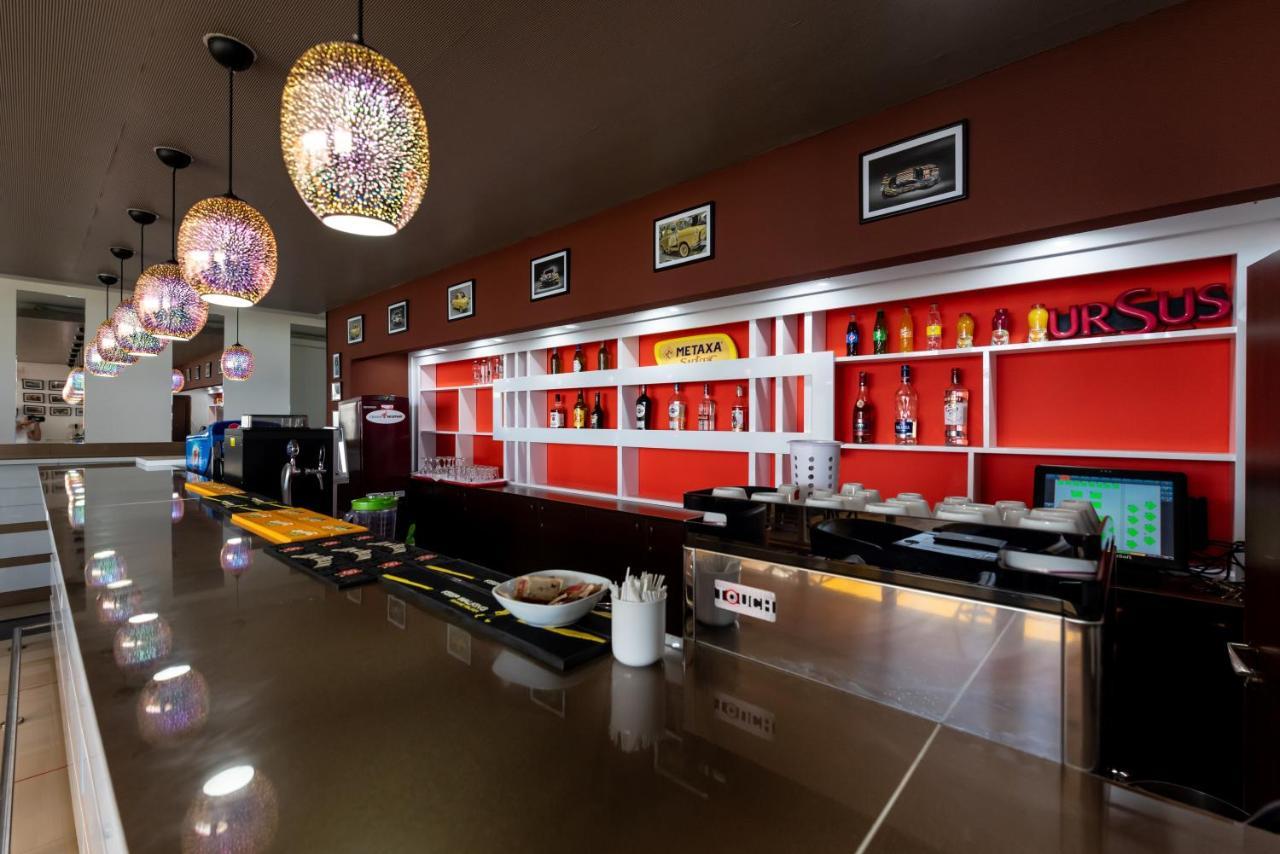יופיטר Hotel Capitol מראה חיצוני תמונה