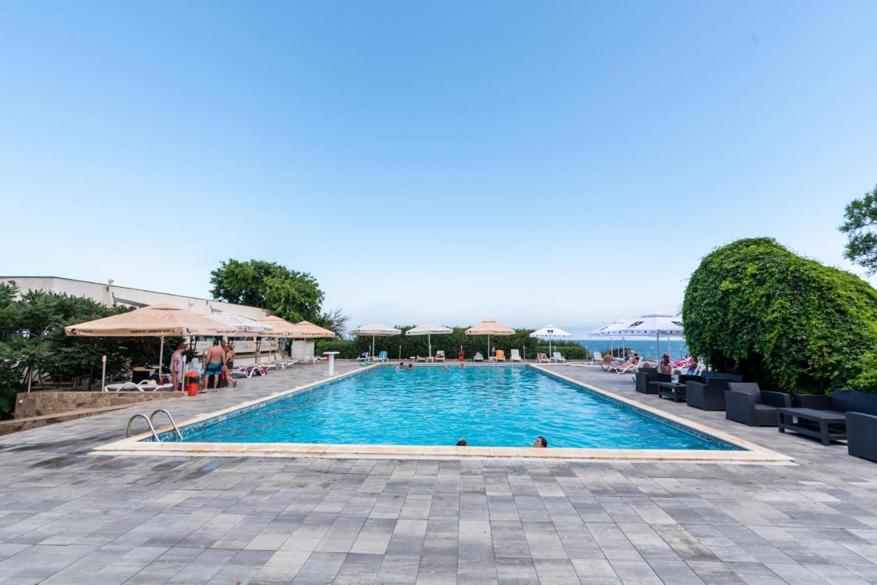 יופיטר Hotel Capitol מראה חיצוני תמונה