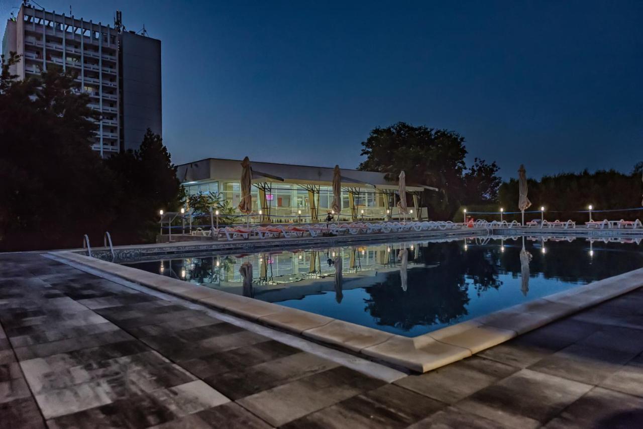 יופיטר Hotel Capitol מראה חיצוני תמונה